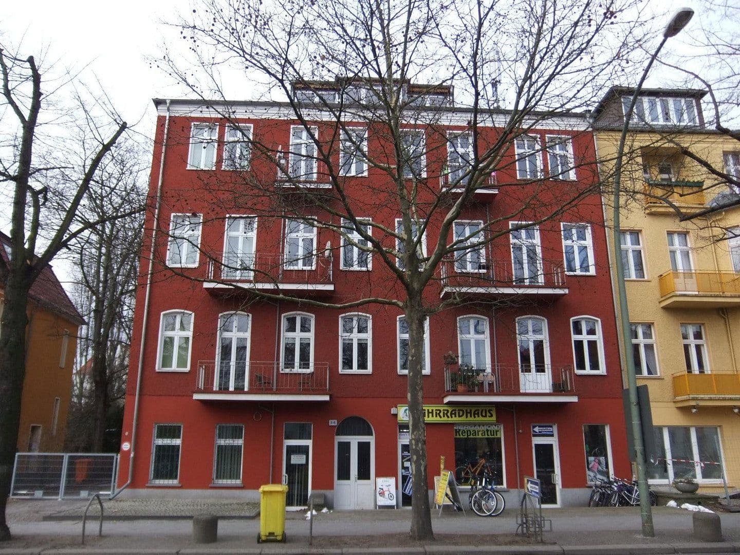 Predaj bytu 4-izbový 97 m², Treskowallee 56, Berlin, Berlín Predaj bytu 4-izbový 97 m², Treskowallee 56, Berlin, Berlín