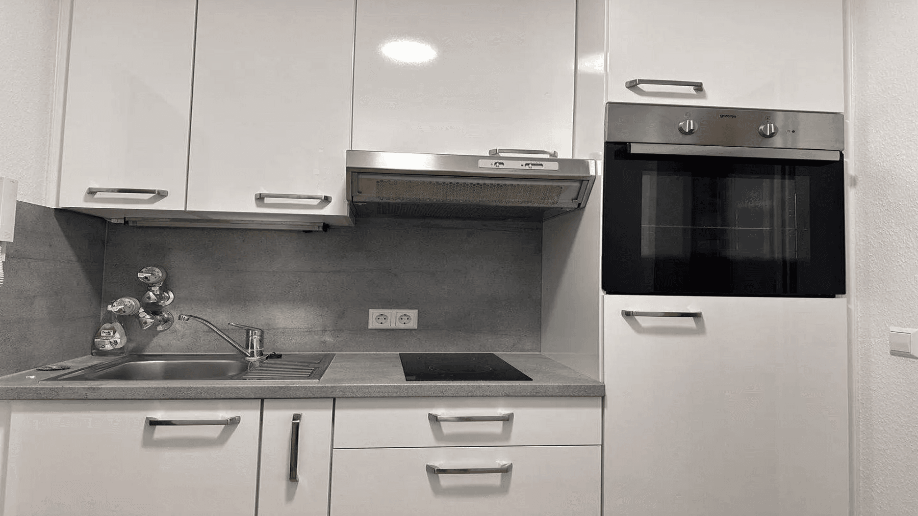 Prenájom bytu 1-izbový 34 m², Heidelberg, Bádensko-Wurttembersko Prenájom bytu 1-izbový 34 m², Heidelberg, Bádensko-Wurttembersko