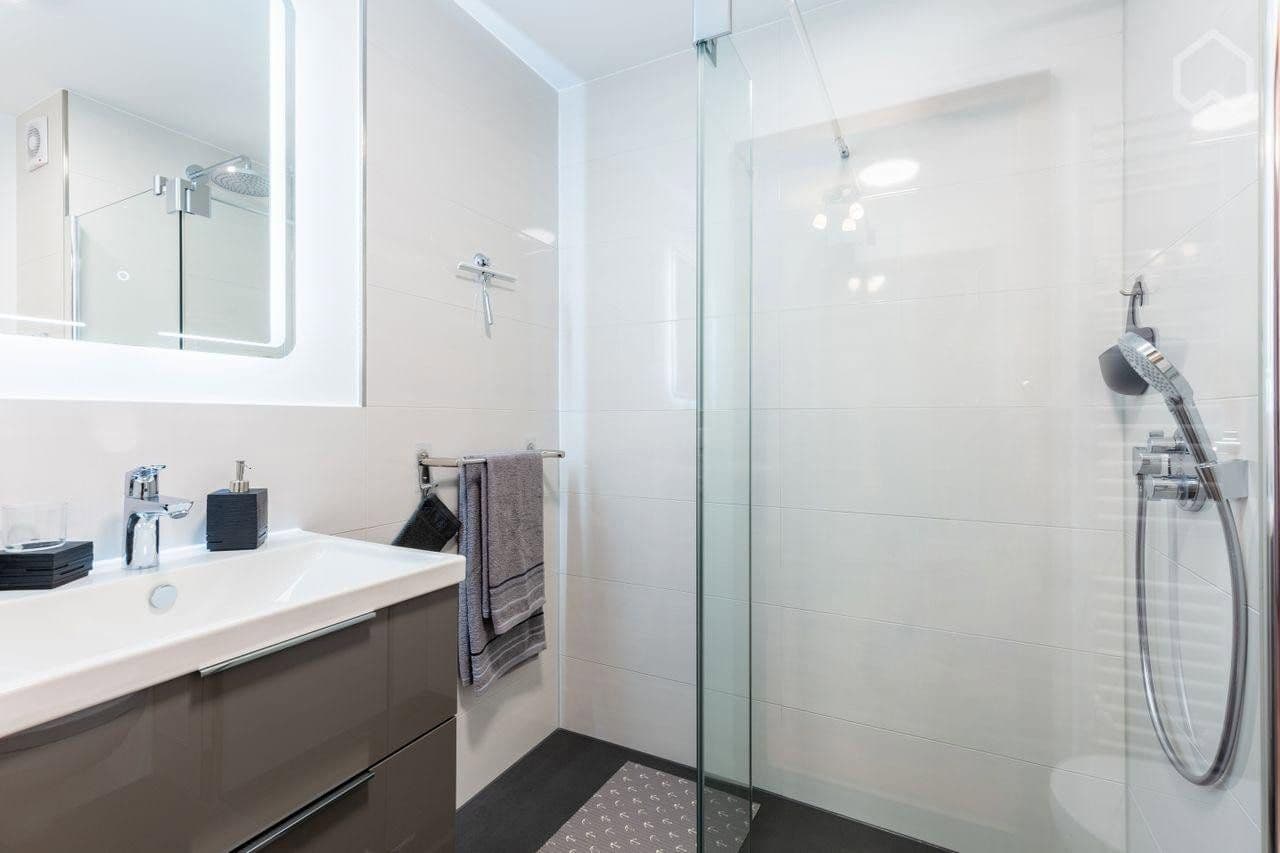 Prenájom bytu 2-izbový 56 m², Feldbergstraße 8, Köln, Severné Porýnie - Westfálsko Prenájom bytu 2-izbový 56 m², Feldbergstraße 8, Köln, Severné Porýnie - Westfálsko