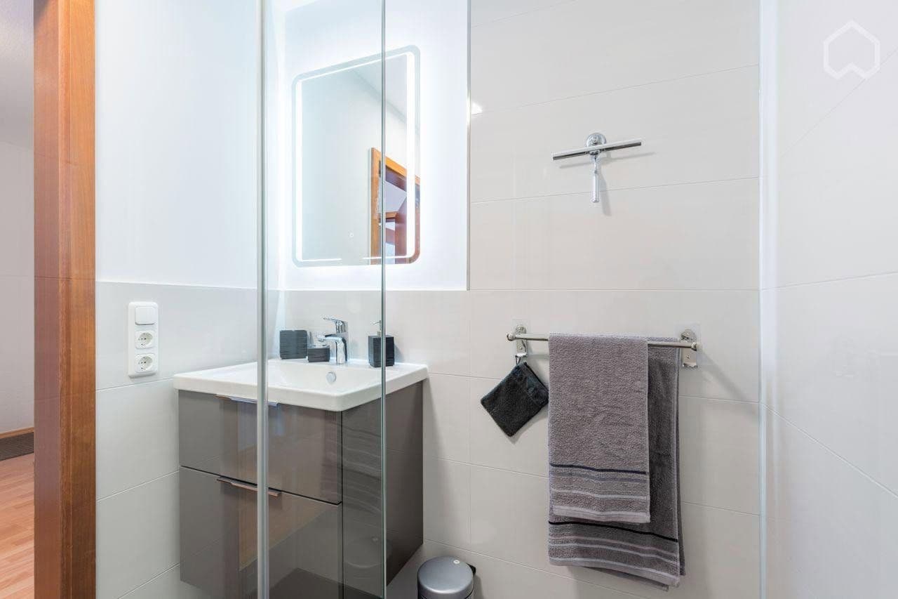 Prenájom bytu 2-izbový 56 m², Feldbergstraße 8, Köln, Severné Porýnie - Westfálsko Prenájom bytu 2-izbový 56 m², Feldbergstraße 8, Köln, Severné Porýnie - Westfálsko