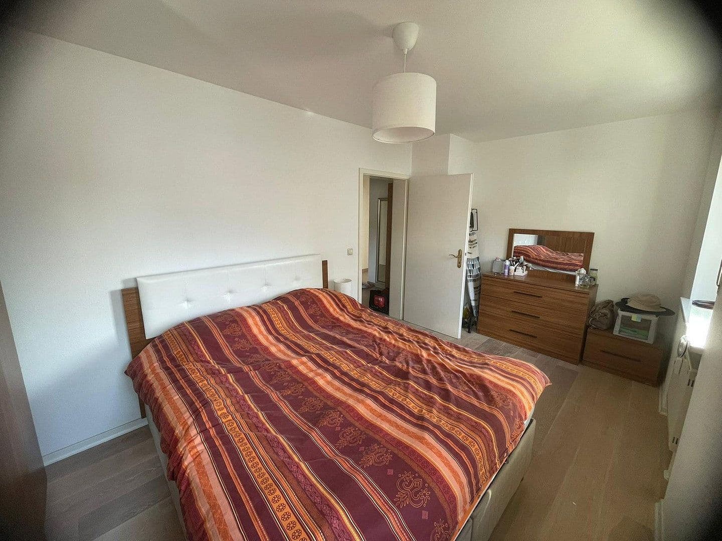 Prenájom bytu 3-izbový 75 m², Obermenzing/München, Bavorsko Prenájom bytu 3-izbový 75 m², Obermenzing/München, Bavorsko