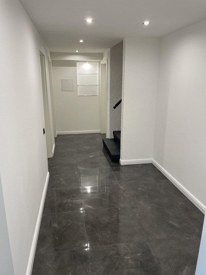 Predaj domu 240 m², pozemek 2.100 m², Bergisch Gladbach, Severné Porýnie - Westfálsko Predaj domu 240 m², pozemek 2.100 m², Bergisch Gladbach, Severné Porýnie - Westfálsko