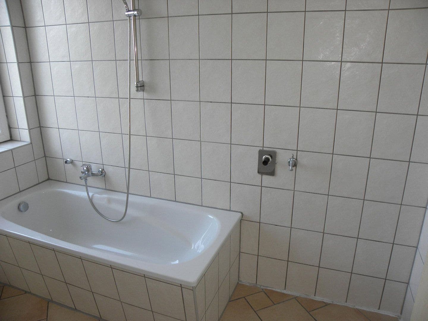 Prenájom bytu 2-izbový 60 m², Wernigeröder Straße 44, Magdeburg, Sasko-Anhaltsko Prenájom bytu 2-izbový 60 m², Wernigeröder Straße 44, Magdeburg, Sasko-Anhaltsko