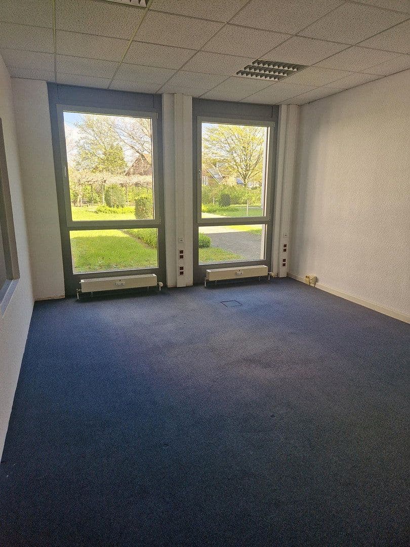 Prenájom kancelárie 355 m², Angermunder Straße 126, Düsseldorf - Angermund, Severné Porýnie - Westfálsko Prenájom kancelárie 355 m², Angermunder Straße 126, Düsseldorf - Angermund, Severné Porýnie - Westfálsko