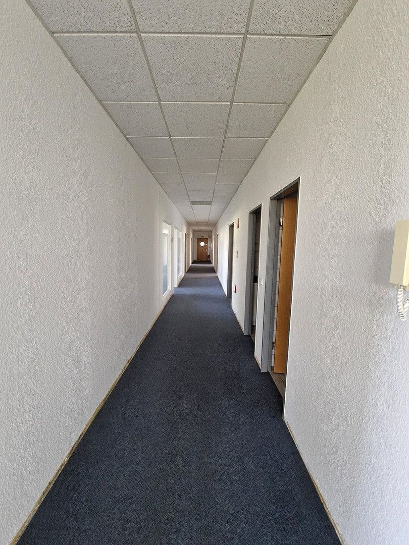 Prenájom kancelárie 355 m², Angermunder Straße 126, Düsseldorf - Angermund, Severné Porýnie - Westfálsko Prenájom kancelárie 355 m², Angermunder Straße 126, Düsseldorf - Angermund, Severné Porýnie - Westfálsko