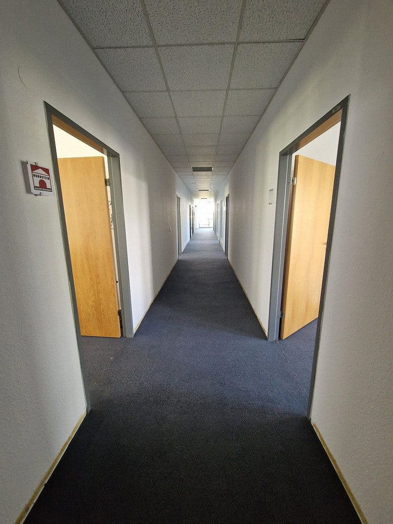 Prenájom kancelárie 355 m², Angermunder Straße 126, Düsseldorf - Angermund, Severné Porýnie - Westfálsko Prenájom kancelárie 355 m², Angermunder Straße 126, Düsseldorf - Angermund, Severné Porýnie - Westfálsko