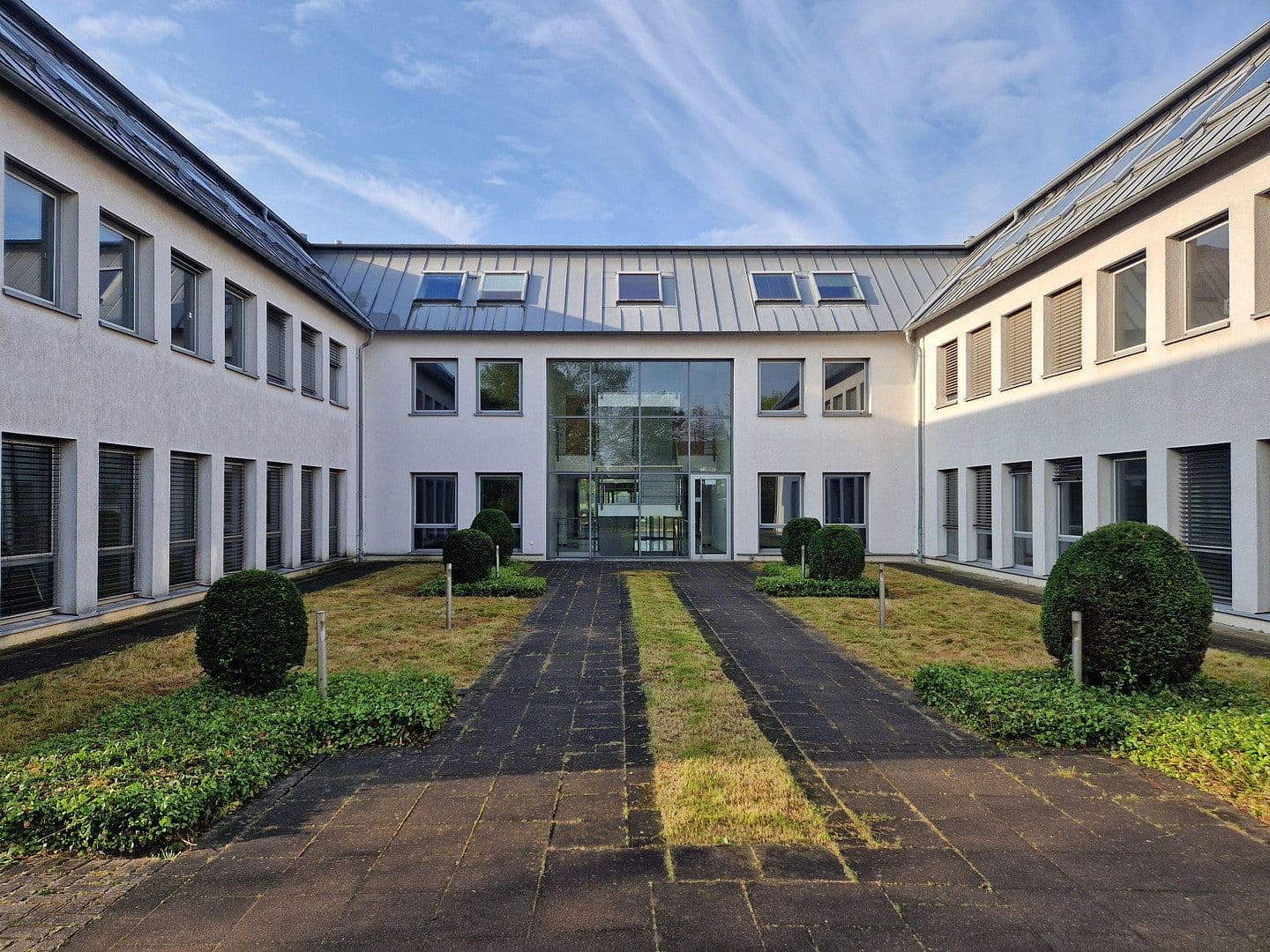 Prenájom kancelárie 355 m², Angermunder Straße 126, Düsseldorf - Angermund, Severné Porýnie - Westfálsko Prenájom kancelárie 355 m², Angermunder Straße 126, Düsseldorf - Angermund, Severné Porýnie - Westfálsko
