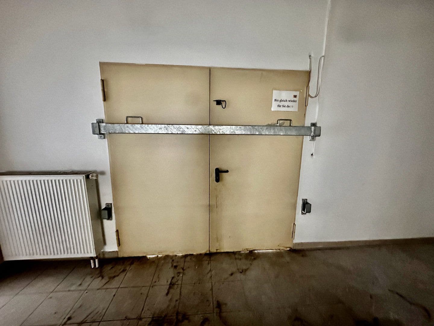 Prenájom nebytového priestoru 135 m², Burgstr. 44, Leverkusen, Severné Porýnie - Westfálsko Prenájom nebytového priestoru 135 m², Burgstr. 44, Leverkusen, Severné Porýnie - Westfálsko