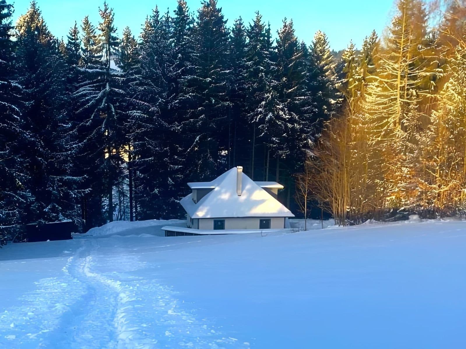 Prenájom rekreačného objektu, Pastviny, Pardubický kraj Prenájom rekreačného objektu, Pastviny, Pardubický kraj