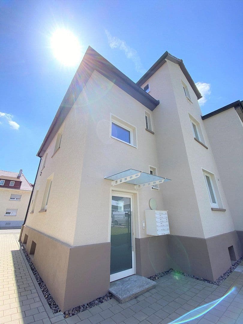 Prenájom bytu 5-izbový 83 m², Villingen-Schwenningen, Bádensko-Wurttembersko Prenájom bytu 5-izbový 83 m², Villingen-Schwenningen, Bádensko-Wurttembersko