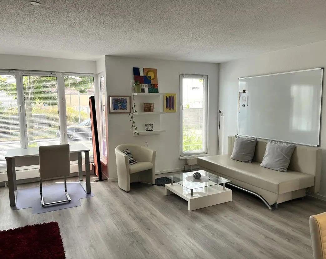 Prenájom bytu 1-izbový 42 m², Leipzig, Sasko Prenájom bytu 1-izbový 42 m², Leipzig, Sasko