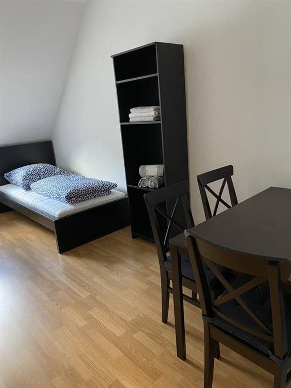 Prenájom bytu 1-izbový 40 m², Sinzigerstrasse 11, Bad Neuenahr-Ahrweiler, Porýnie-Falcko Prenájom bytu 1-izbový 40 m², Sinzigerstrasse 11, Bad Neuenahr-Ahrweiler, Porýnie-Falcko