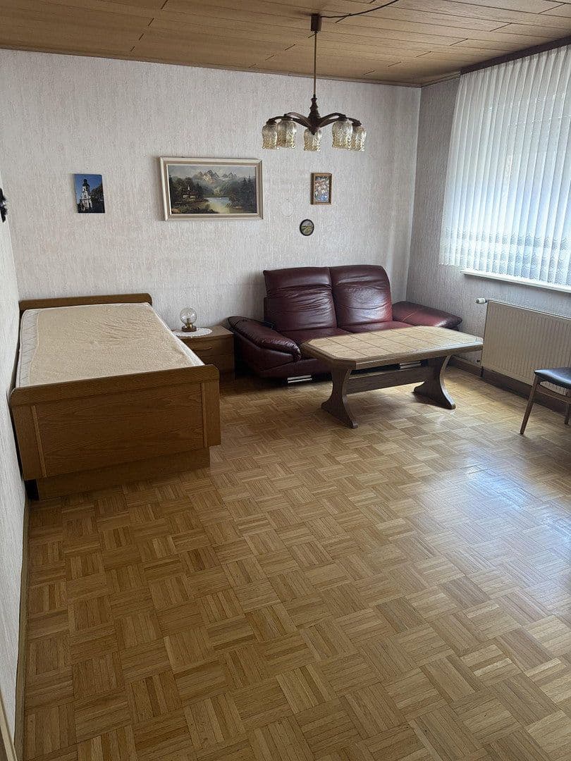 Predaj domu 149 m², pozemek 381 m², Engelstraße 6, Philippsburg, Bádensko-Wurttembersko Predaj domu 149 m², pozemek 381 m², Engelstraße 6, Philippsburg, Bádensko-Wurttembersko