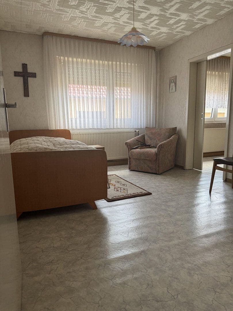 Predaj domu 149 m², pozemek 381 m², Engelstraße 6, Philippsburg, Bádensko-Wurttembersko Predaj domu 149 m², pozemek 381 m², Engelstraße 6, Philippsburg, Bádensko-Wurttembersko