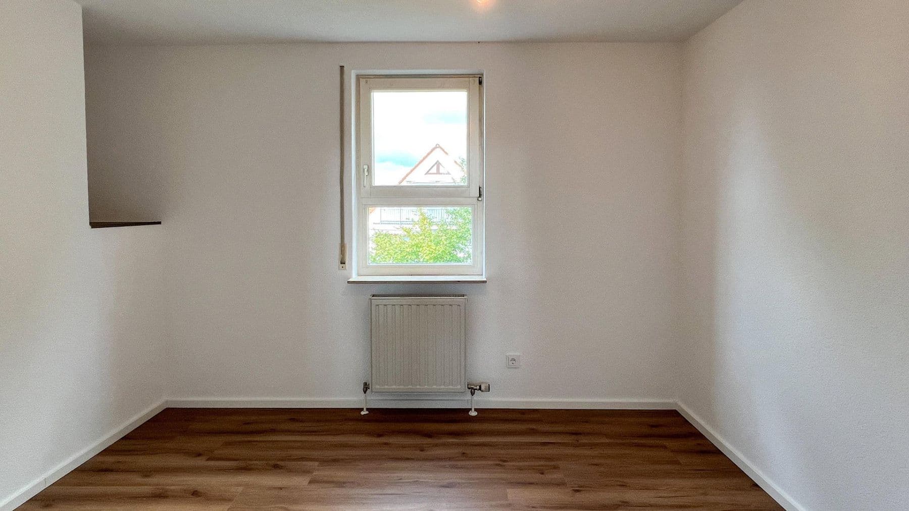Predaj bytu 4-izbový 92 m², Pfälzerstraße 33, Neckarsulm, Bádensko-Wurttembersko Predaj bytu 4-izbový 92 m², Pfälzerstraße 33, Neckarsulm, Bádensko-Wurttembersko