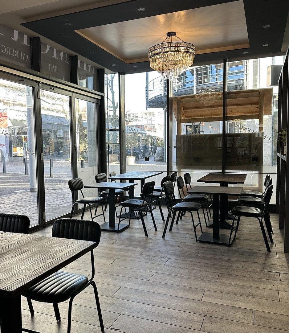 Prenájom nebytového priestoru 700 m², Herrenstrasse 3,, Lörrach, Bádensko-Wurttembersko Prenájom nebytového priestoru 700 m², Herrenstrasse 3,, Lörrach, Bádensko-Wurttembersko