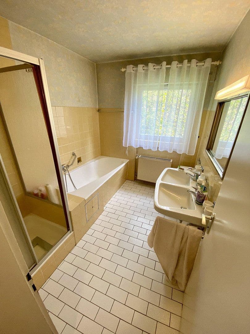 Predaj domu 240 m², pozemek 1.215 m², Panoramaweg 15, Rudersberg, Bádensko-Wurttembersko Predaj domu 240 m², pozemek 1.215 m², Panoramaweg 15, Rudersberg, Bádensko-Wurttembersko