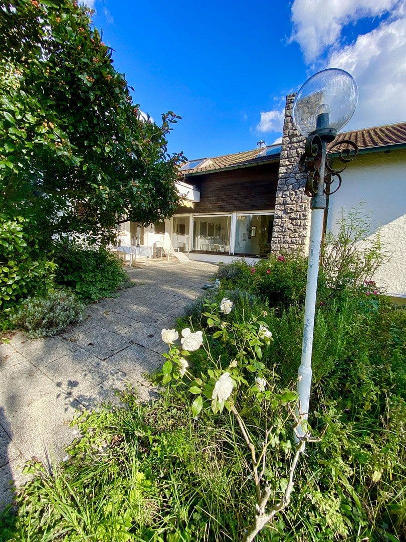 Predaj domu 240 m², pozemek 1.215 m², Panoramaweg 15, Rudersberg, Bádensko-Wurttembersko Predaj domu 240 m², pozemek 1.215 m², Panoramaweg 15, Rudersberg, Bádensko-Wurttembersko