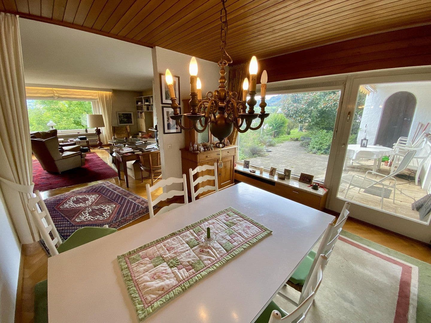 Predaj domu 240 m², pozemek 1.215 m², Panoramaweg 15, Rudersberg, Bádensko-Wurttembersko Predaj domu 240 m², pozemek 1.215 m², Panoramaweg 15, Rudersberg, Bádensko-Wurttembersko