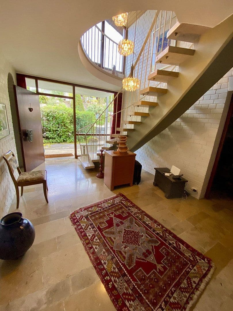 Predaj domu 240 m², pozemek 1.215 m², Panoramaweg 15, Rudersberg, Bádensko-Wurttembersko Predaj domu 240 m², pozemek 1.215 m², Panoramaweg 15, Rudersberg, Bádensko-Wurttembersko