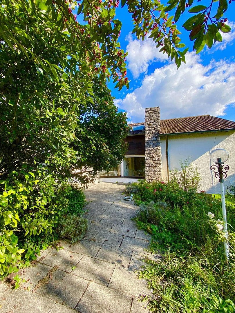 Predaj domu 240 m², pozemek 1.215 m², Panoramaweg 15, Rudersberg, Bádensko-Wurttembersko Predaj domu 240 m², pozemek 1.215 m², Panoramaweg 15, Rudersberg, Bádensko-Wurttembersko