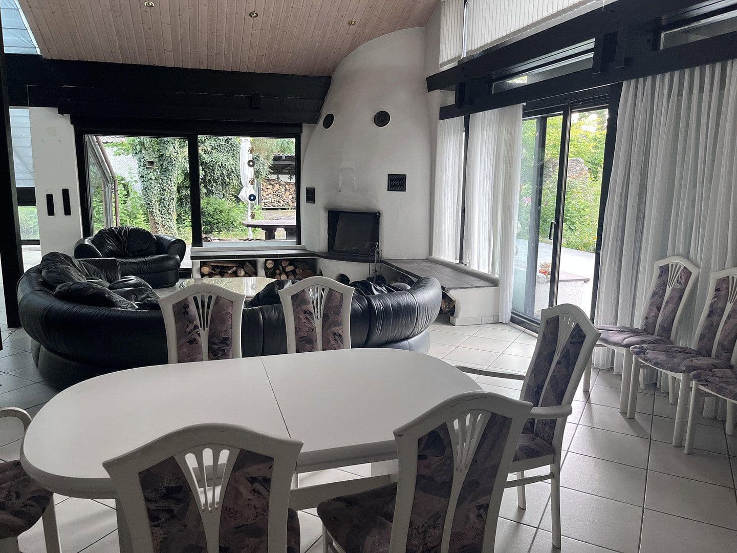 Predaj domu 591 m², pozemek 4.760 m², Möhrendorf, Bavorsko Predaj domu 591 m², pozemek 4.760 m², Möhrendorf, Bavorsko