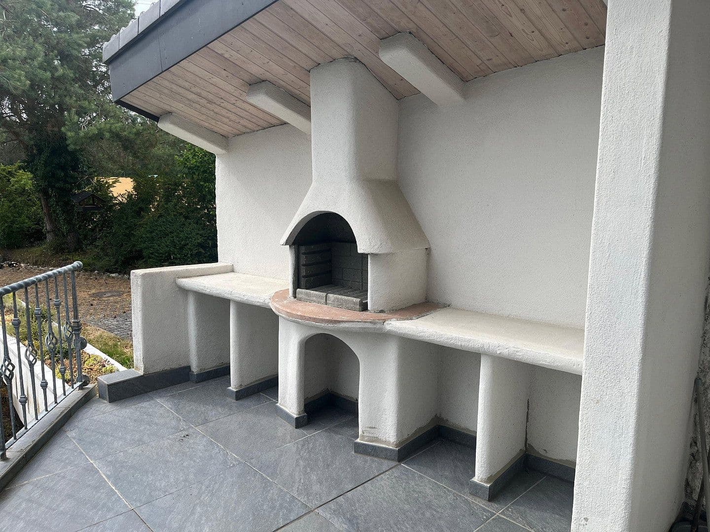 Predaj domu 591 m², pozemek 4.760 m², Möhrendorf, Bavorsko Predaj domu 591 m², pozemek 4.760 m², Möhrendorf, Bavorsko