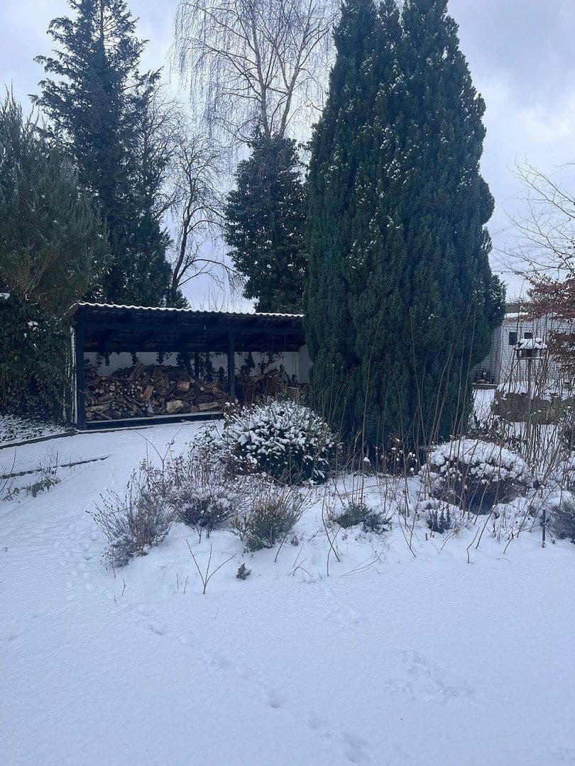 Predaj domu 591 m², pozemek 4.760 m², Möhrendorf, Bavorsko Predaj domu 591 m², pozemek 4.760 m², Möhrendorf, Bavorsko