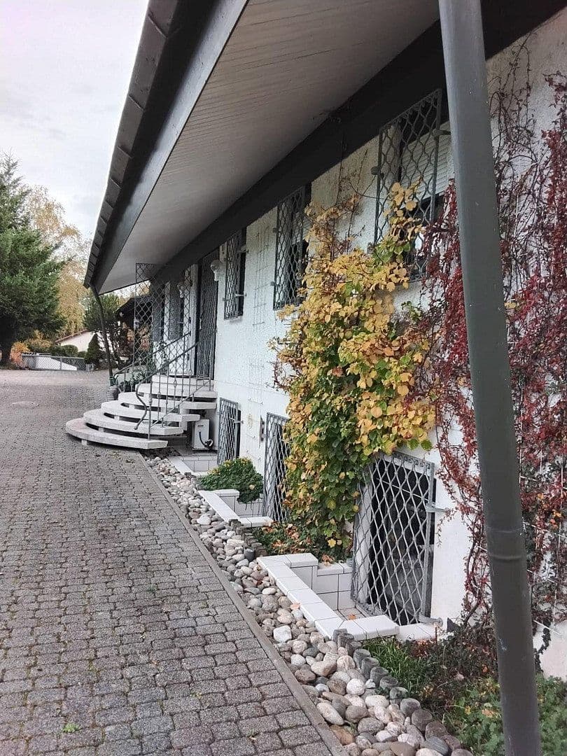 Predaj domu 591 m², pozemek 4.760 m², Möhrendorf, Bavorsko Predaj domu 591 m², pozemek 4.760 m², Möhrendorf, Bavorsko
