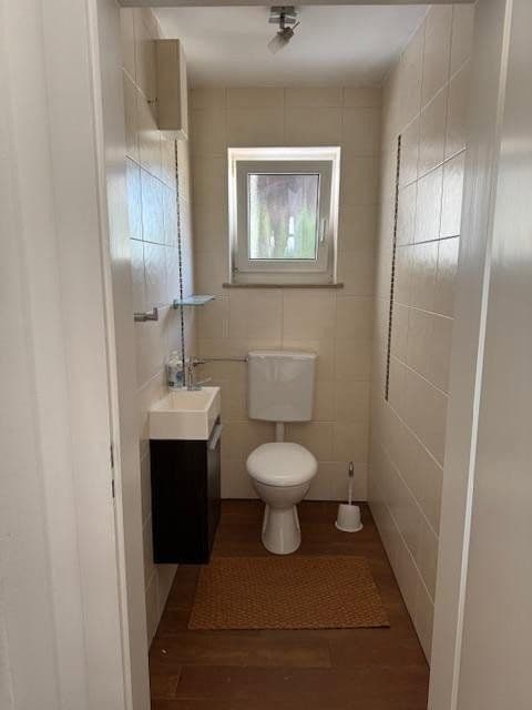 Prenájom bytu 5-izbový 122 m², Berg, Bavorsko Prenájom bytu 5-izbový 122 m², Berg, Bavorsko