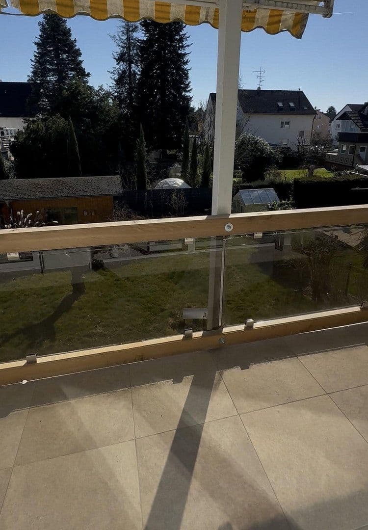 Prenájom bytu 2-izbový 90 m², Egelsbach, Hesensko Prenájom bytu 2-izbový 90 m², Egelsbach, Hesensko