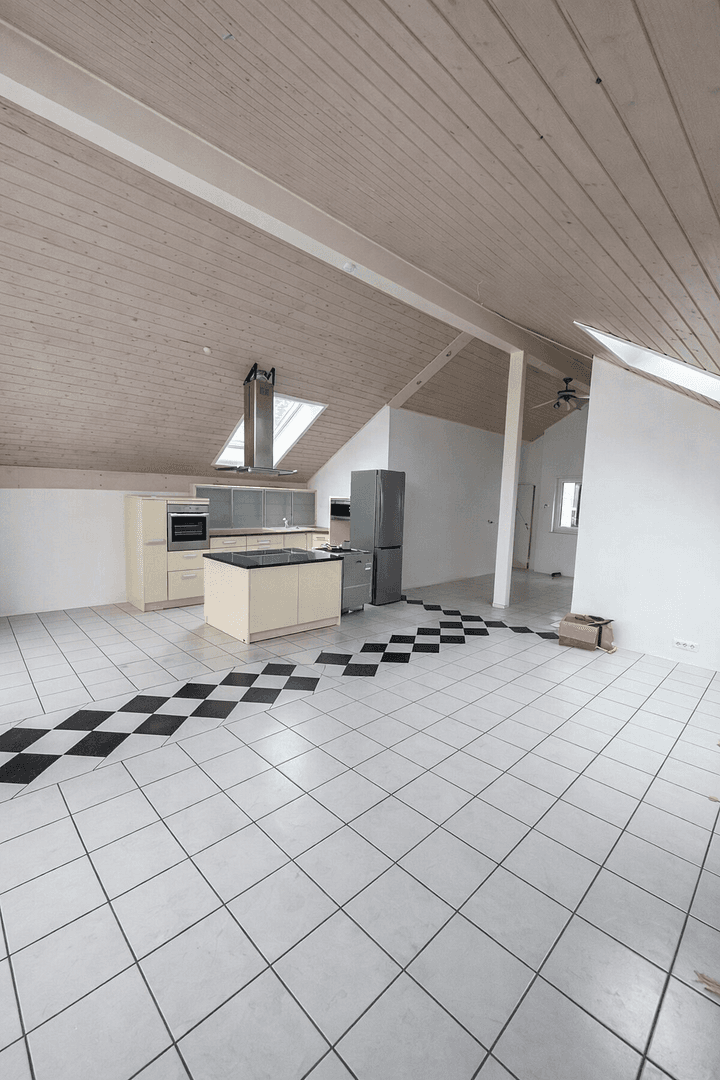 Prenájom bytu 2-izbový 90 m², Egelsbach, Hesensko Prenájom bytu 2-izbový 90 m², Egelsbach, Hesensko