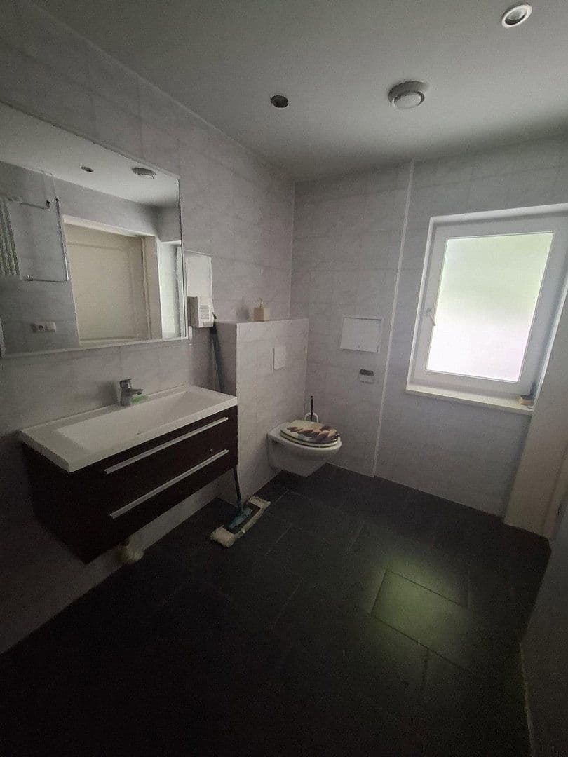 Prenájom bytu 3-izbový 131 m², Alte Blankenburger Str. 3, Thale, Sasko-Anhaltsko Prenájom bytu 3-izbový 131 m², Alte Blankenburger Str. 3, Thale, Sasko-Anhaltsko