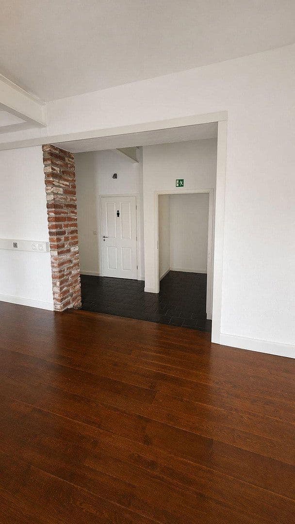 Prenájom kancelárie 154 m², Oberbenrader Strasse, Krefeld, Severné Porýnie - Westfálsko Prenájom kancelárie 154 m², Oberbenrader Strasse, Krefeld, Severné Porýnie - Westfálsko