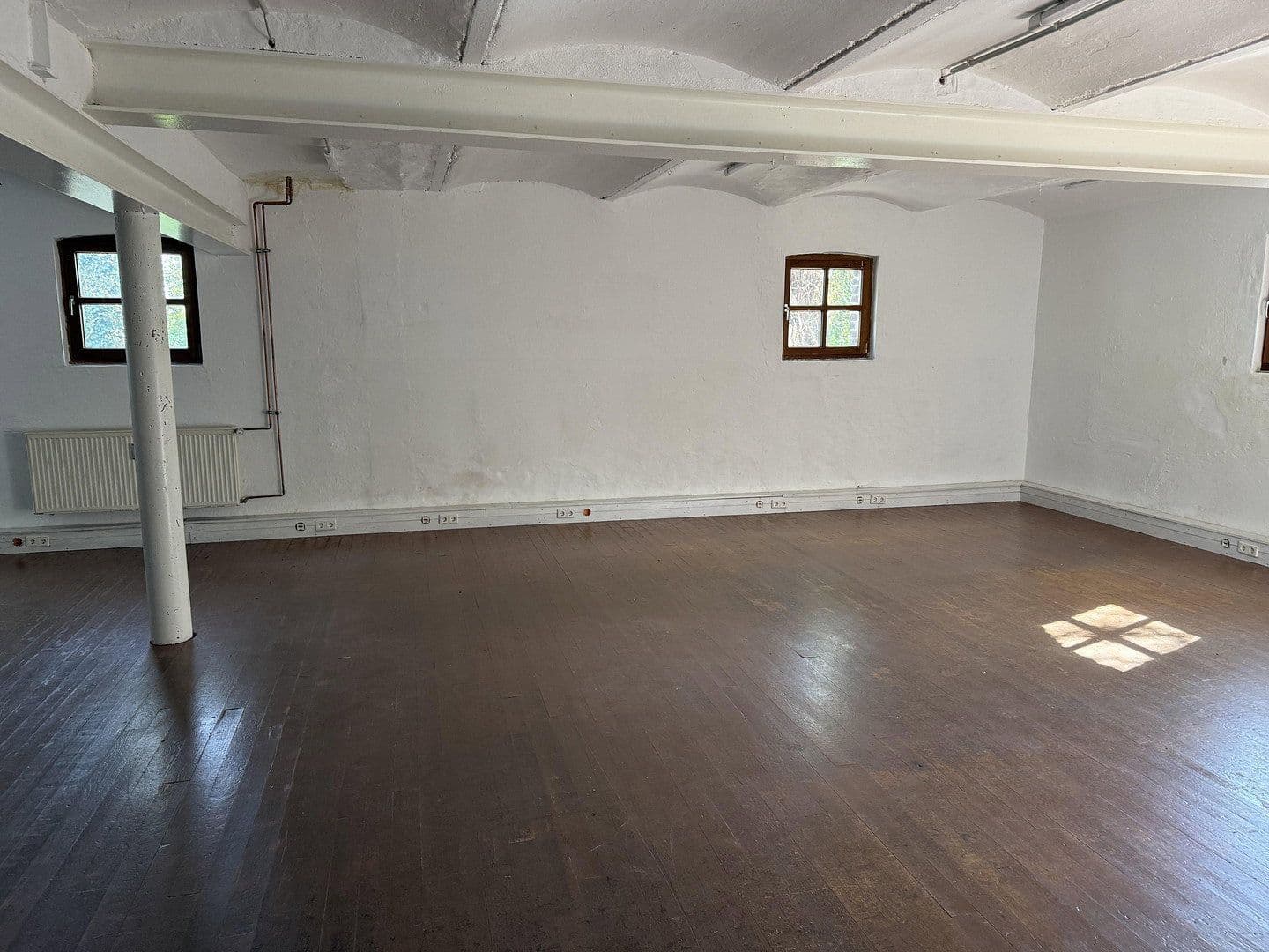 Prenájom kancelárie 154 m², Oberbenrader Strasse, Krefeld, Severné Porýnie - Westfálsko Prenájom kancelárie 154 m², Oberbenrader Strasse, Krefeld, Severné Porýnie - Westfálsko