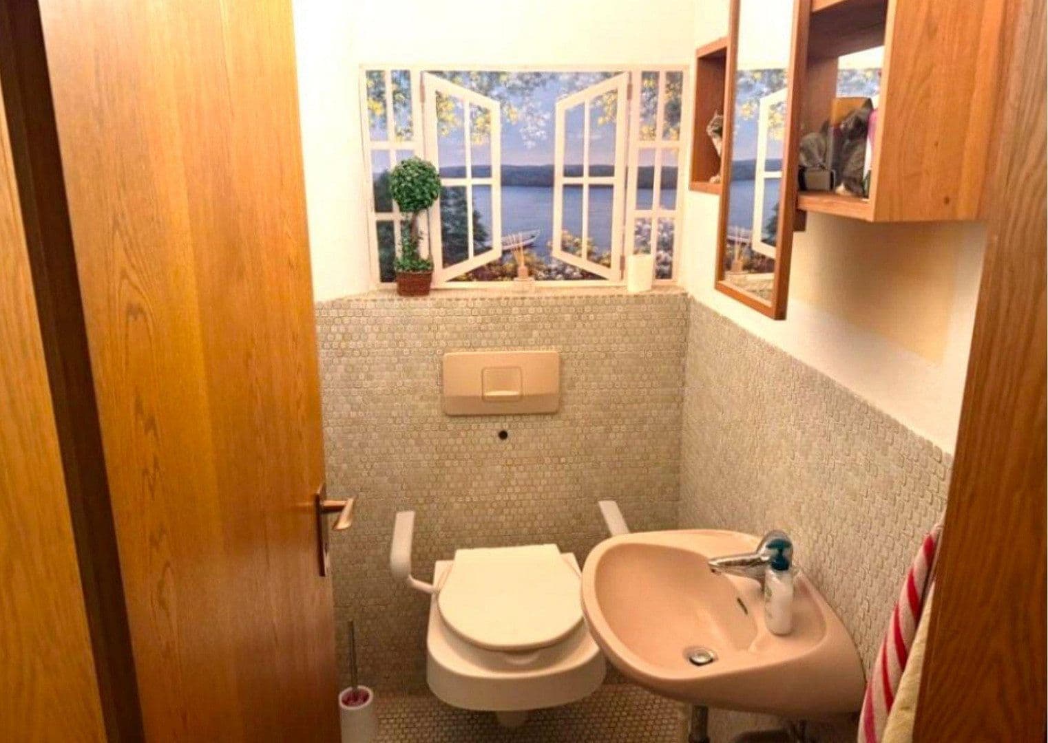 Predaj domu 220 m², pozemek 1.112 m², Wiesloch, Bádensko-Wurttembersko Predaj domu 220 m², pozemek 1.112 m², Wiesloch, Bádensko-Wurttembersko