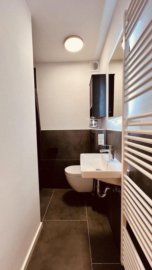 Prenájom bytu 1-izbový 33 m², Altstadtstrasse 121b, Leverkusen, Severné Porýnie - Westfálsko Prenájom bytu 1-izbový 33 m², Altstadtstrasse 121b, Leverkusen, Severné Porýnie - Westfálsko