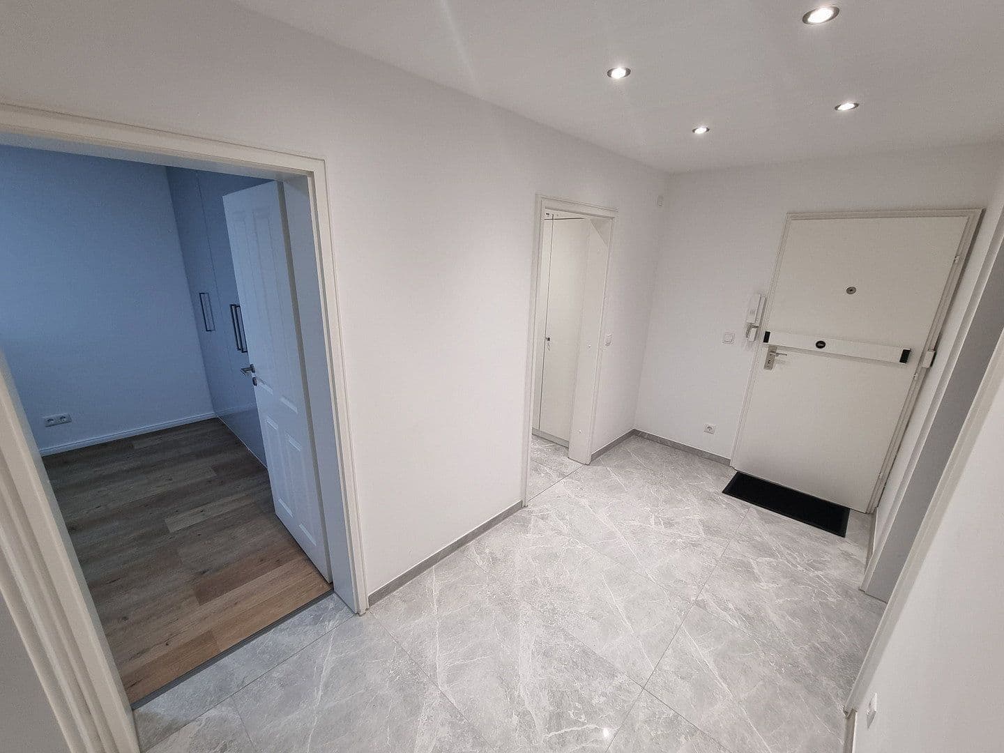 Prenájom bytu 2-izbový 57 m², Hamburg, Hamburg Prenájom bytu 2-izbový 57 m², Hamburg, Hamburg