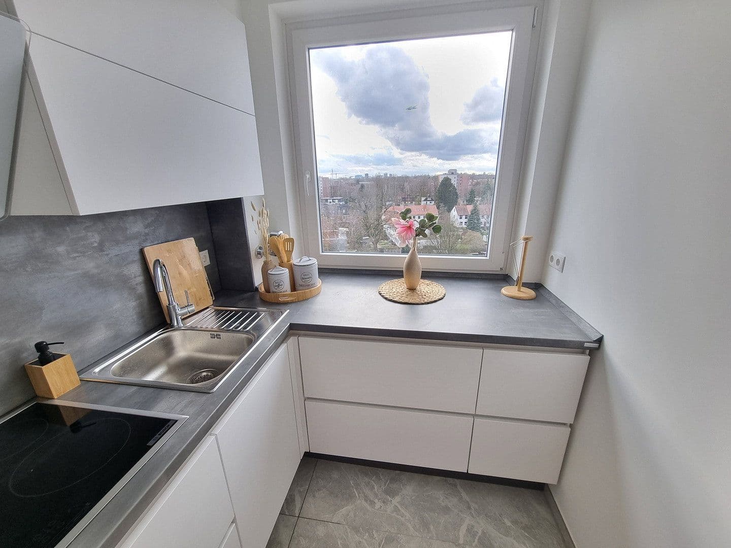 Prenájom bytu 2-izbový 57 m², Hamburg, Hamburg Prenájom bytu 2-izbový 57 m², Hamburg, Hamburg