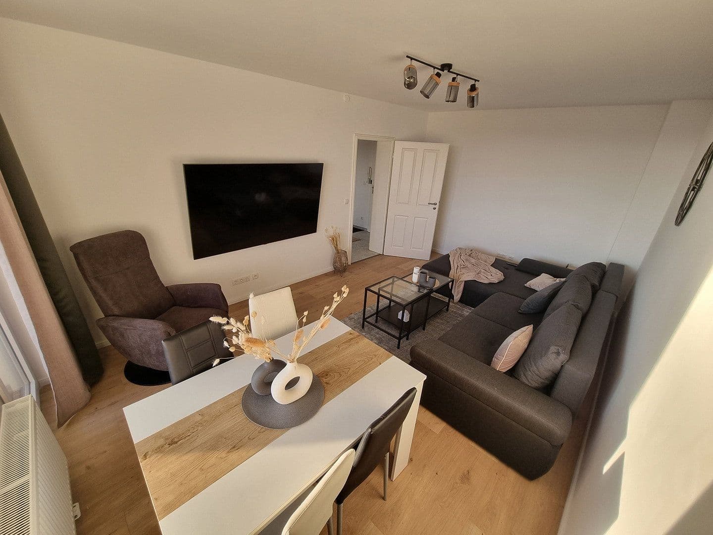 Prenájom bytu 2-izbový 57 m², Hamburg, Hamburg Prenájom bytu 2-izbový 57 m², Hamburg, Hamburg