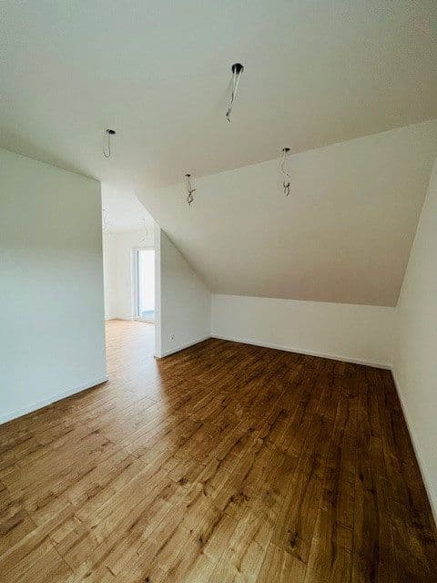 Prenájom domu 182 m², pozemek 334 m², Schwester Anna Straße 4b, Rümmelsheim, Porýnie-Falcko Prenájom domu 182 m², pozemek 334 m², Schwester Anna Straße 4b, Rümmelsheim, Porýnie-Falcko