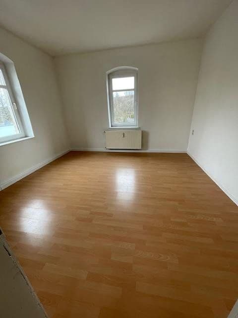 Prenájom bytu 4-izbový 98 m², Cornelius-Gurlitt Straße 8, Dresden, Sasko Prenájom bytu 4-izbový 98 m², Cornelius-Gurlitt Straße 8, Dresden, Sasko