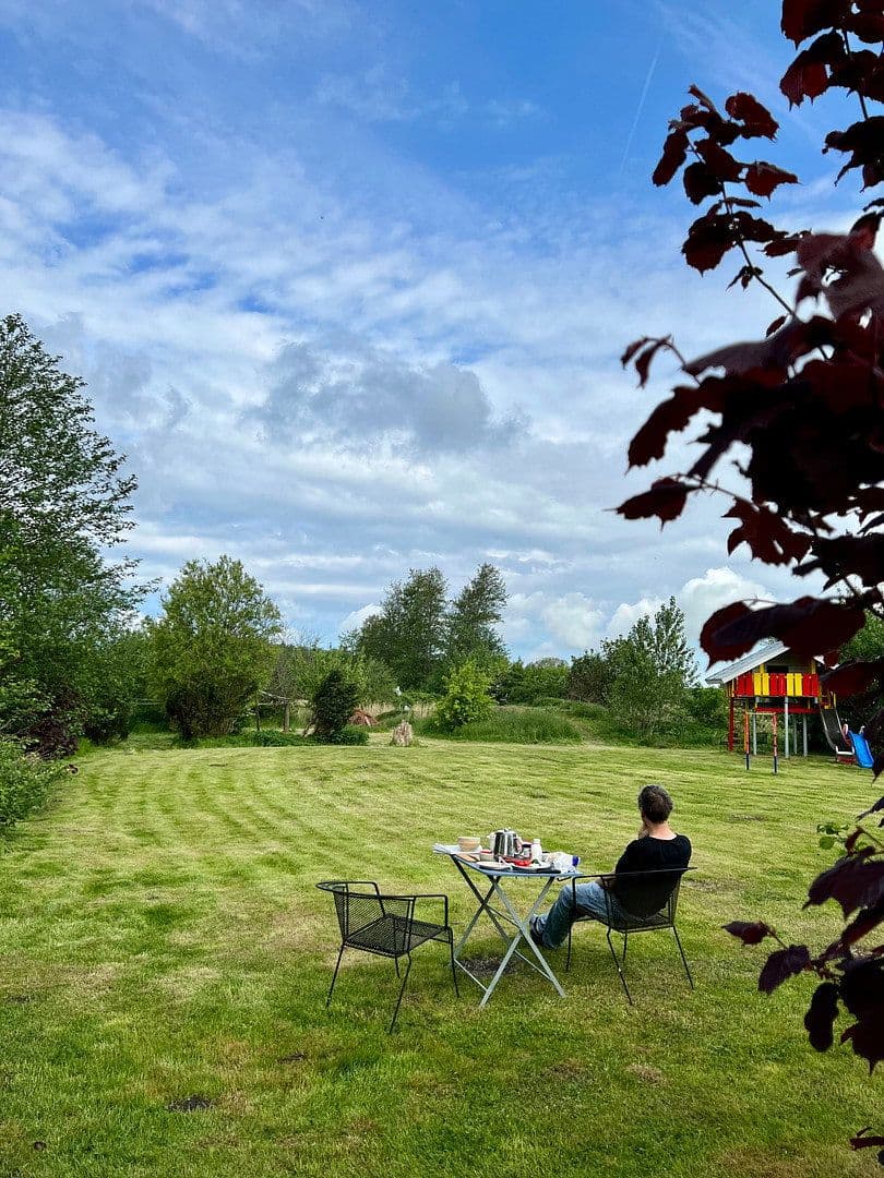 Predaj domu 244 m², pozemek 13.600 m², Dorfstraße, 16, Neuenkirchen, Meklenbursko-Predpomoransko Predaj domu 244 m², pozemek 13.600 m², Dorfstraße, 16, Neuenkirchen, Meklenbursko-Predpomoransko