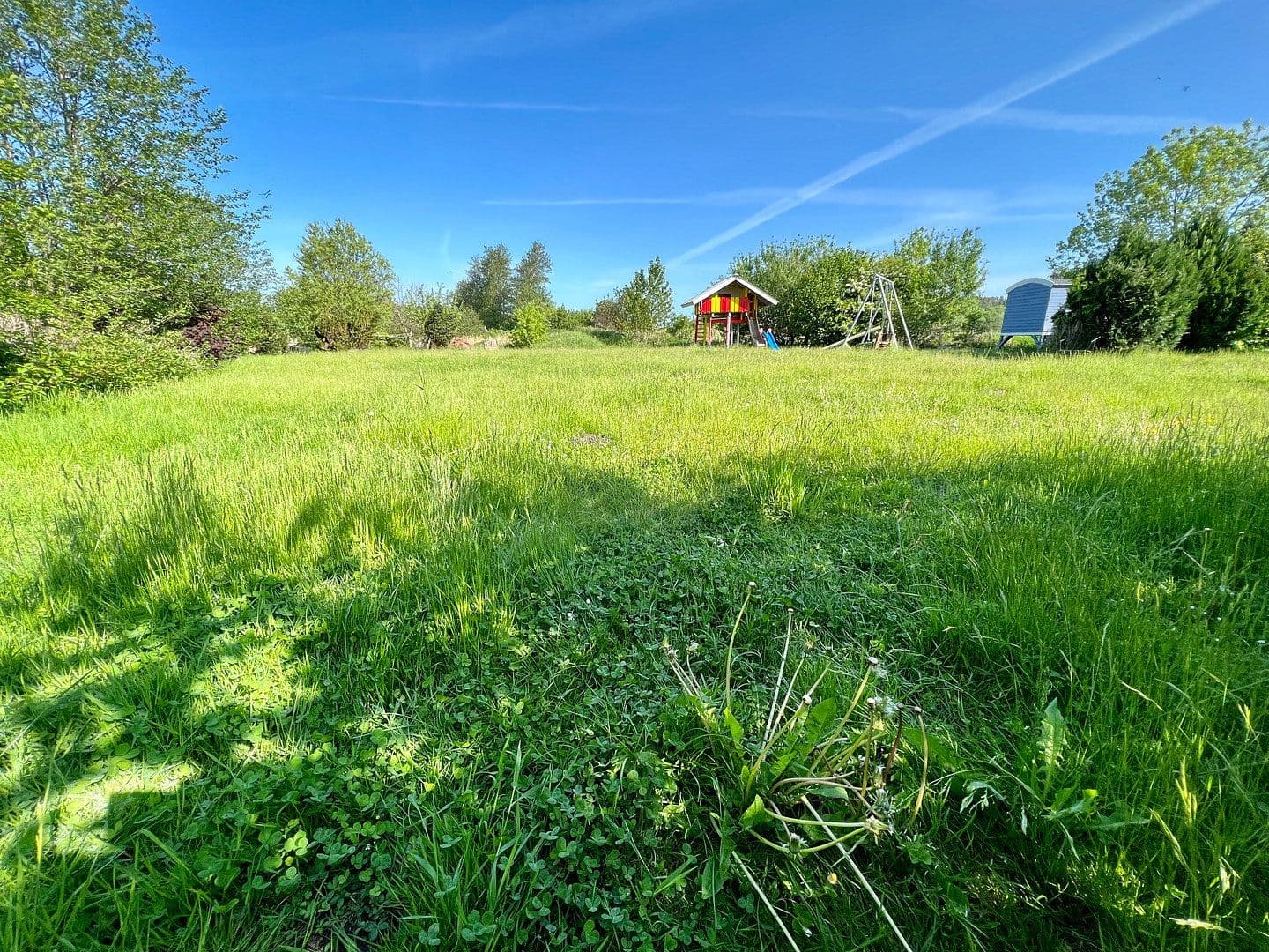 Predaj domu 244 m², pozemek 13.600 m², Dorfstraße, 16, Neuenkirchen, Meklenbursko-Predpomoransko Predaj domu 244 m², pozemek 13.600 m², Dorfstraße, 16, Neuenkirchen, Meklenbursko-Predpomoransko