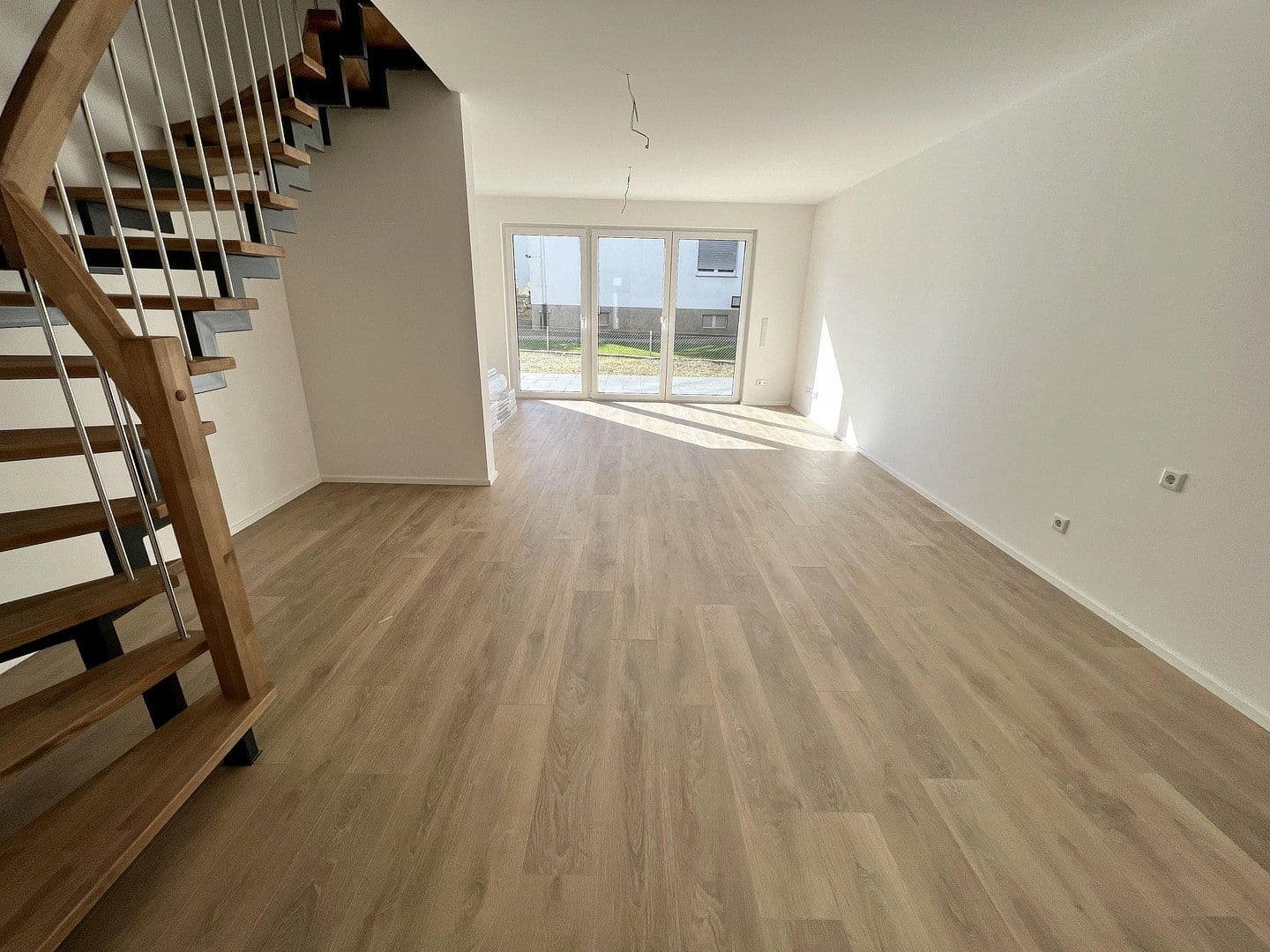 Prenájom domu 127 m², pozemek 100 m², Paderborn, Severné Porýnie - Westfálsko Prenájom domu 127 m², pozemek 100 m², Paderborn, Severné Porýnie - Westfálsko