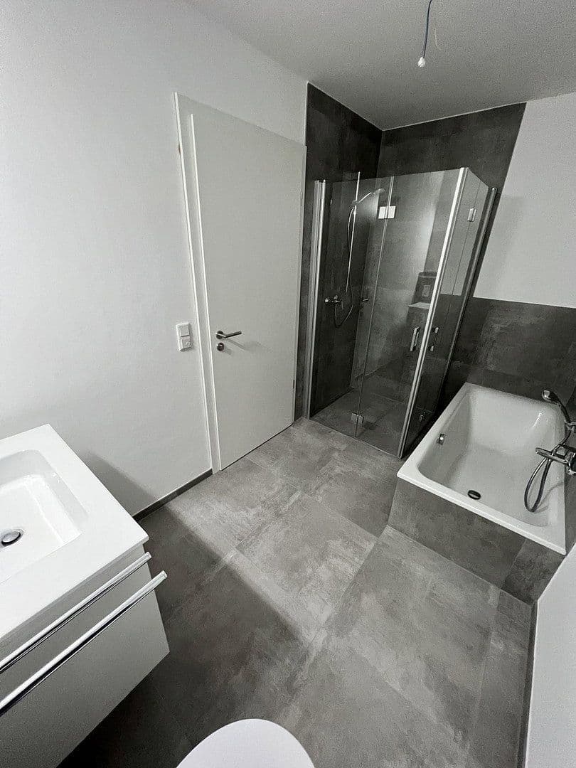 Prenájom domu 127 m², pozemek 100 m², Paderborn, Severné Porýnie - Westfálsko Prenájom domu 127 m², pozemek 100 m², Paderborn, Severné Porýnie - Westfálsko