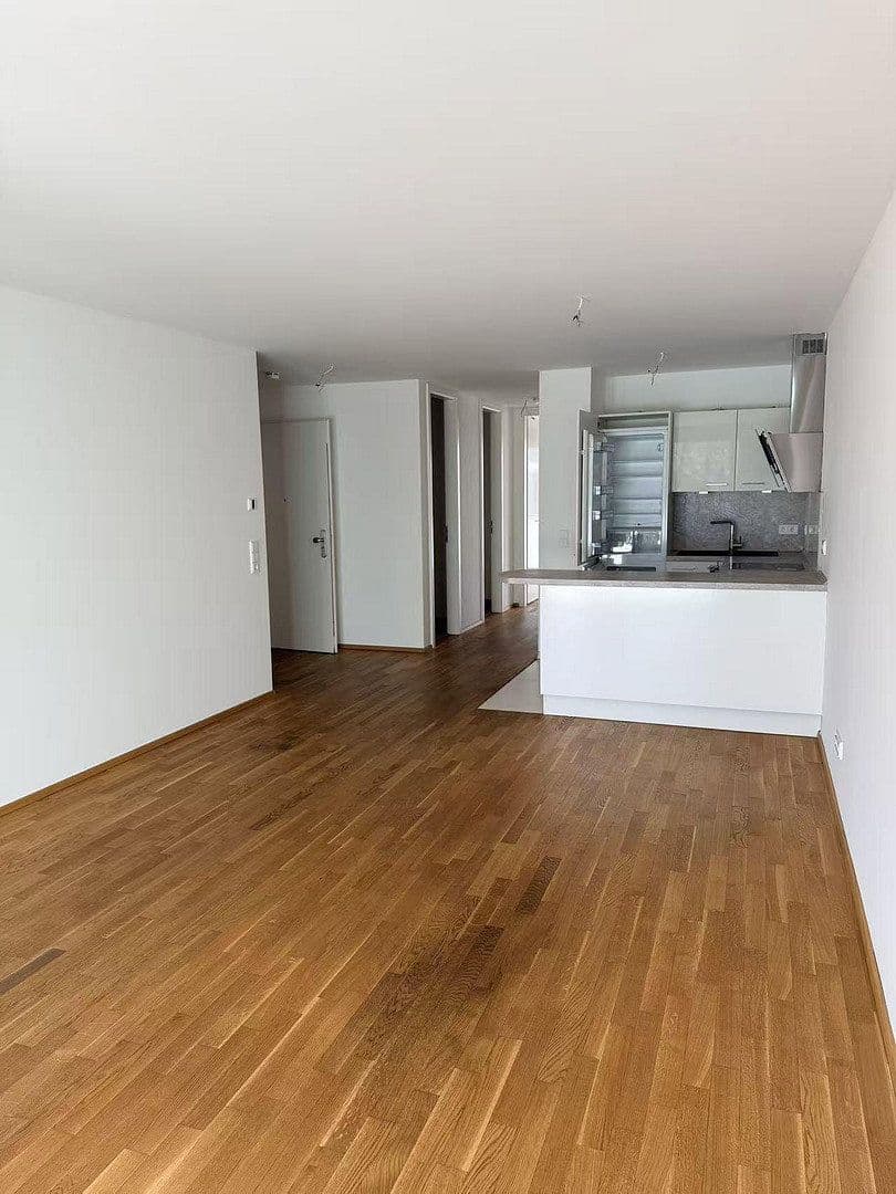 Prenájom bytu 2-izbový 66 m², Frankfurt, Hesensko Prenájom bytu 2-izbový 66 m², Frankfurt, Hesensko
