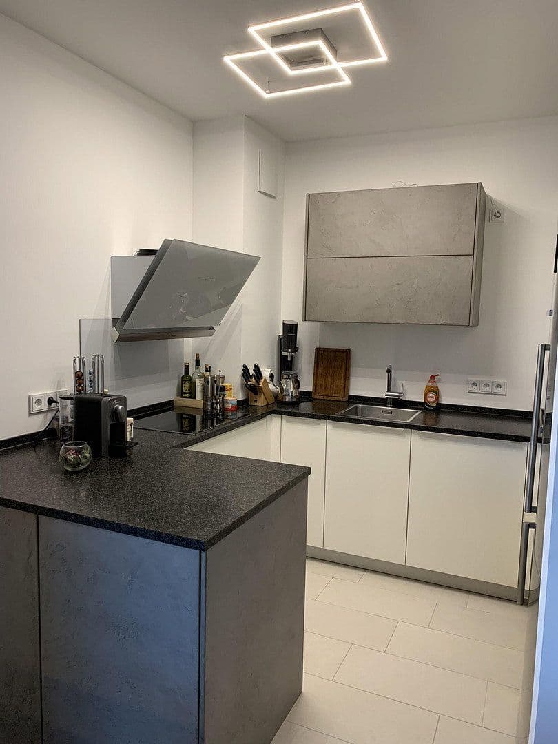 Prenájom bytu 3-izbový 87 m², Neudörferstr. 23, Nürnberg, Bavorsko Prenájom bytu 3-izbový 87 m², Neudörferstr. 23, Nürnberg, Bavorsko