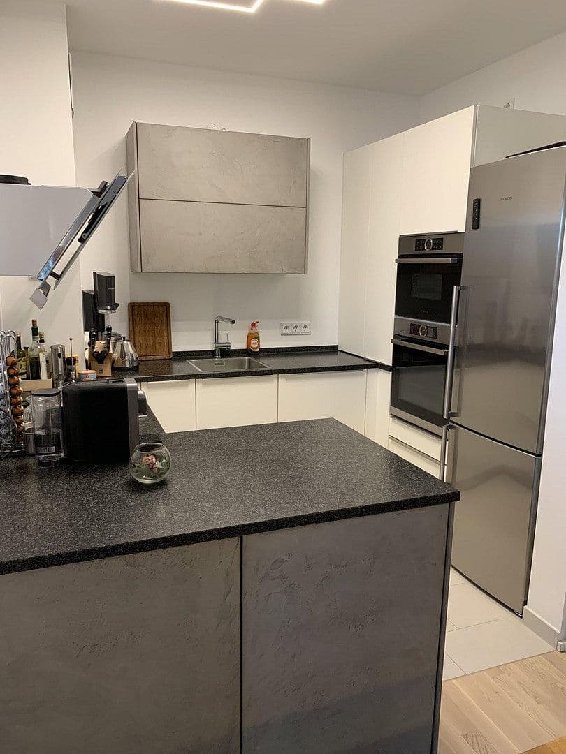 Prenájom bytu 3-izbový 87 m², Neudörferstr. 23, Nürnberg, Bavorsko Prenájom bytu 3-izbový 87 m², Neudörferstr. 23, Nürnberg, Bavorsko