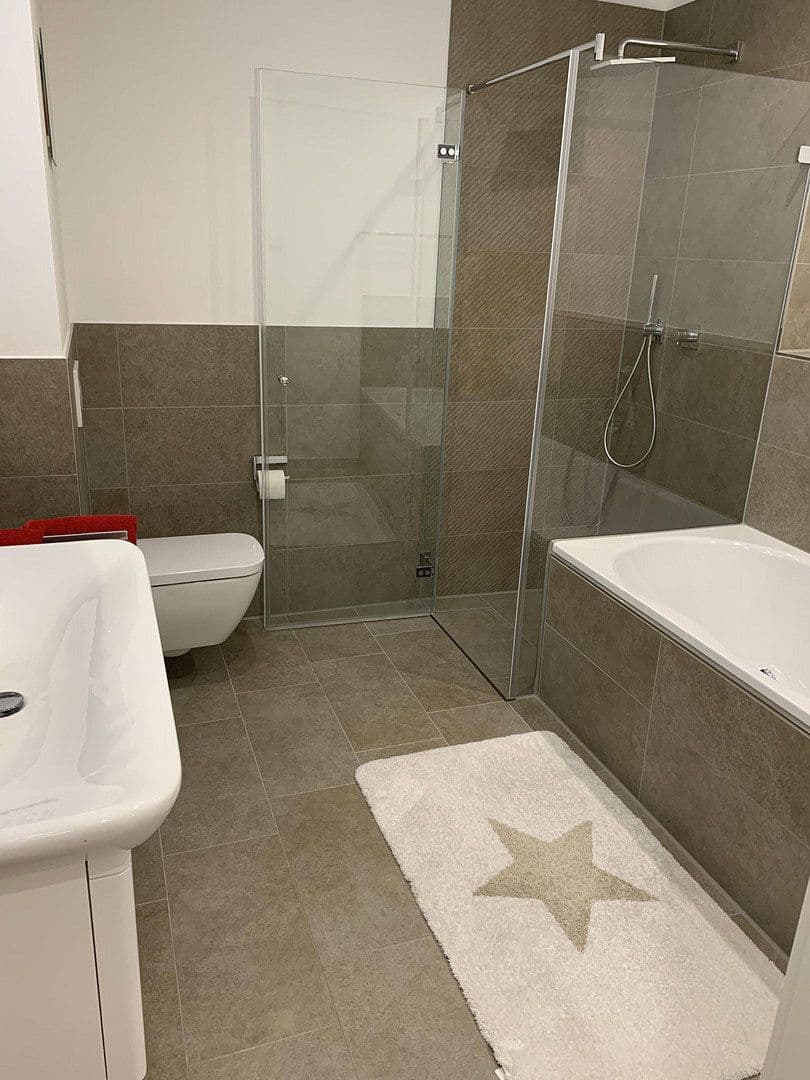 Prenájom bytu 3-izbový 87 m², Neudörferstr. 23, Nürnberg, Bavorsko Prenájom bytu 3-izbový 87 m², Neudörferstr. 23, Nürnberg, Bavorsko